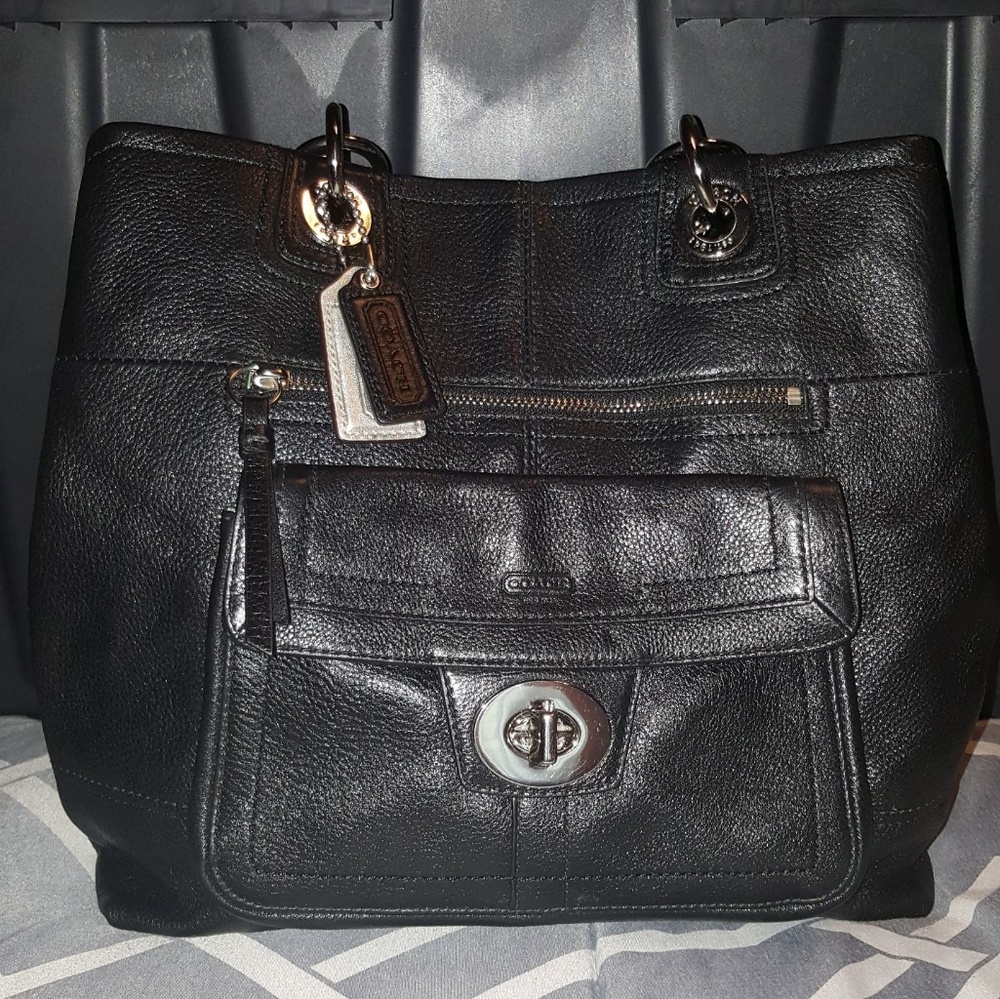Coach Hamptons Leather Turnlock N/S Tote F15694